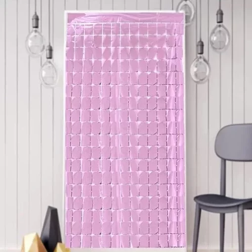perdea decorativa roz cu patratele
