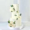 Decoratiune Tort Cu Trandafiri Albi Elegant