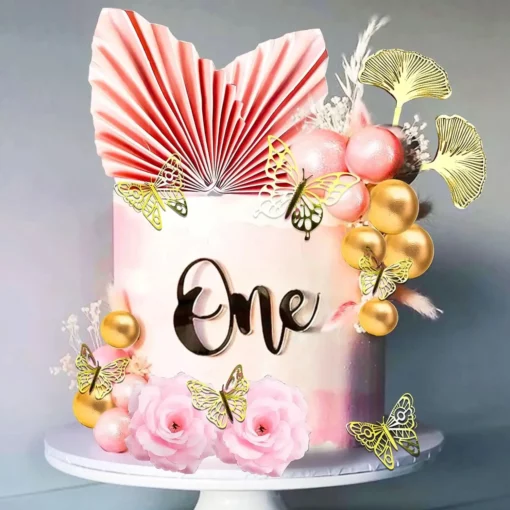 Decoratiune Tort Cu Fluturasi Gold Si Flori Roz