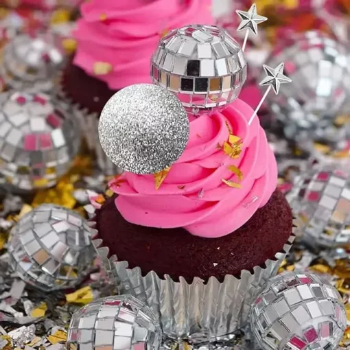 Set Decor Tort Aniversar Argintiu Cu Topper Happy Birthday